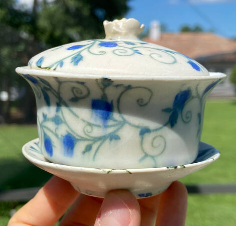 blue rose gaiwan