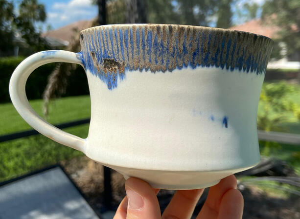 textured rim mug